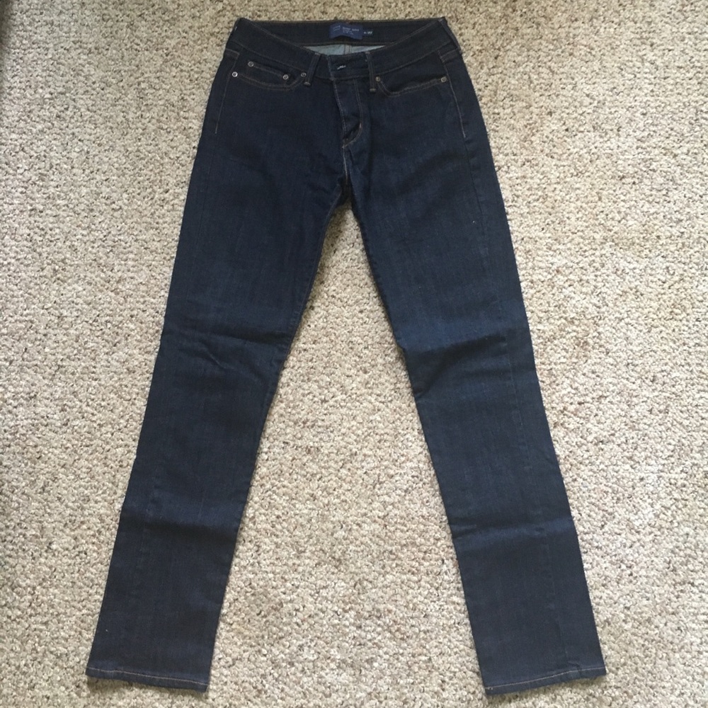 Levi’s, size 4